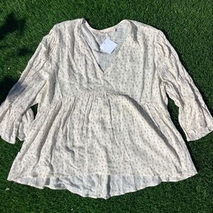 NWT Milibon Cream Flowy Light Blouse